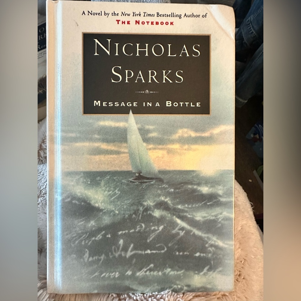 Nicholas Sparks 'Message in a Bottle' Hardcover Book